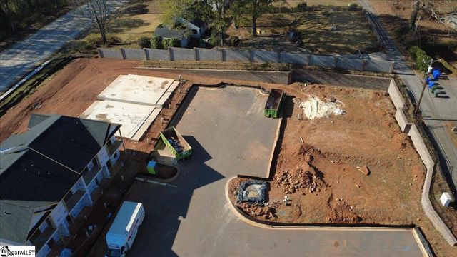 9 Hawthorne Lane Unit 105, Greenville, SC 29615