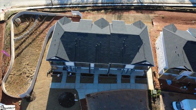 9 Hawthorne Lane Unit 105, Greenville, SC 29615