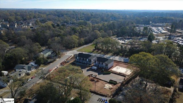 9 Hawthorne Lane Unit 105, Greenville, SC 29615