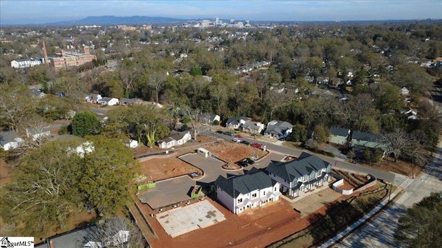 9 Hawthorne Lane Unit 105, Greenville, SC 29615