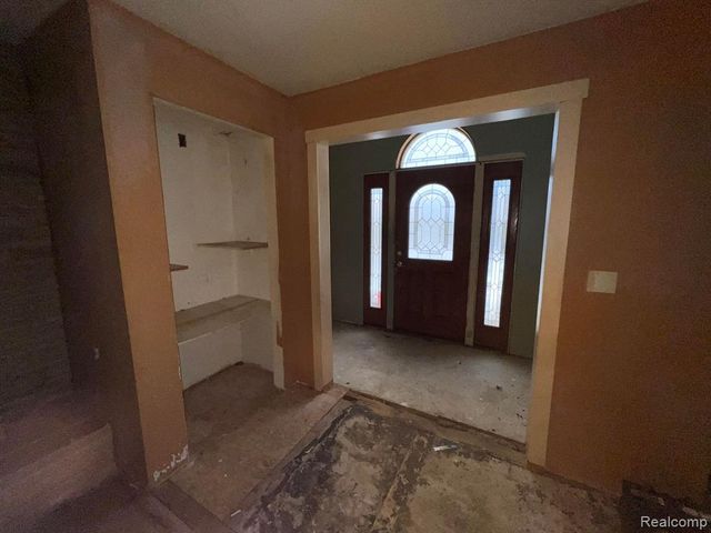 48441 N Territorial Road, Plymouth, MI 48170