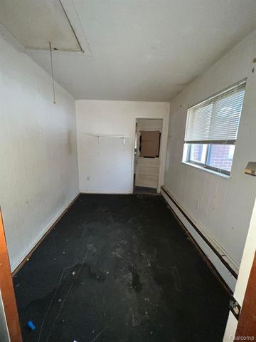 48441 N Territorial Road, Plymouth, MI 48170