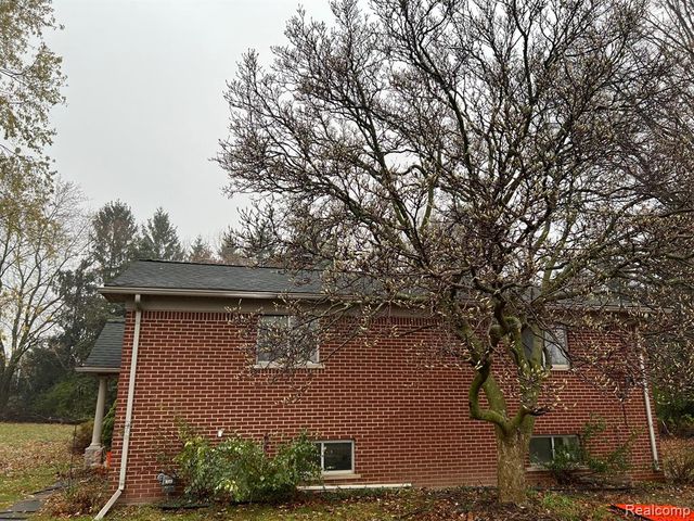 48441 N Territorial Road, Plymouth, MI 48170