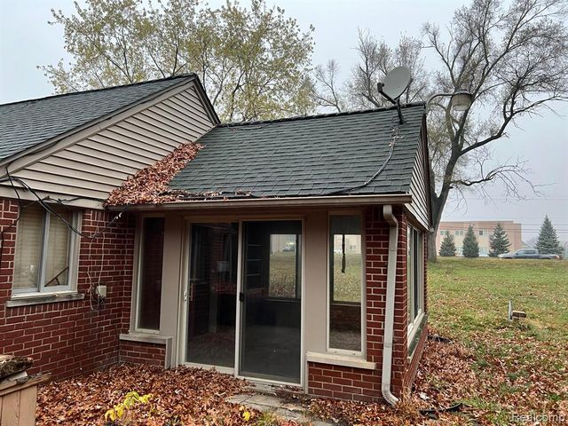 48441 N Territorial Road, Plymouth, MI 48170