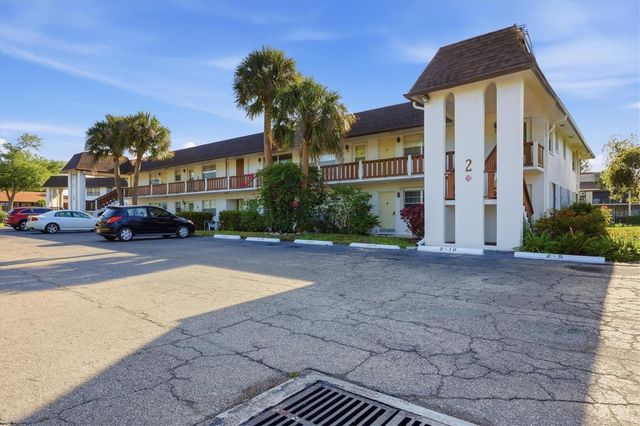 2 QUAILS RUN BOULEVARD 2104, Englewood, FL 34223