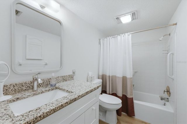 2 QUAILS RUN BOULEVARD 2104, Englewood, FL 34223