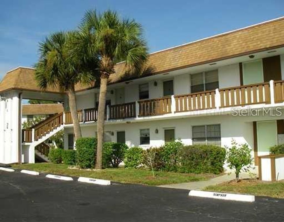 2 QUAILS RUN BOULEVARD 2104, Englewood, FL 34223