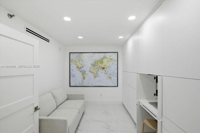 8925 Collins Ave 9F, Surfside, FL 33154