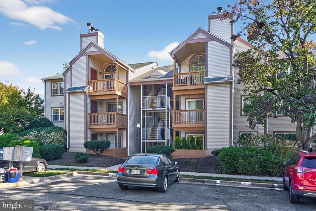 6918 VICTORIA DR #D, Alexandria, VA 22310