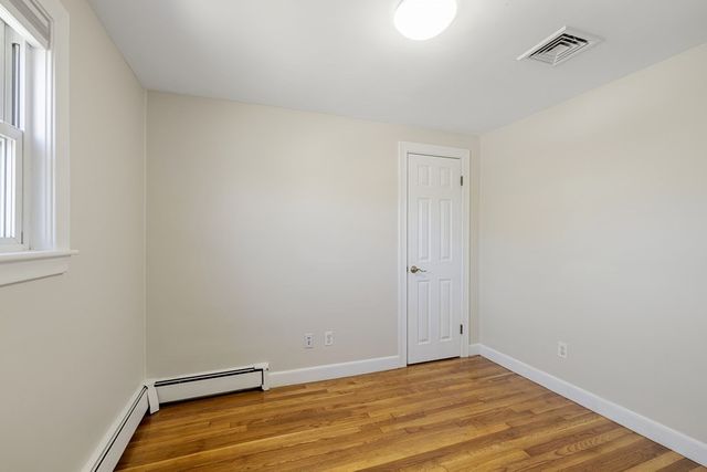 160 Ravenswood Road, Waltham, MA 02453