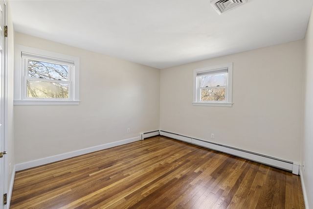 160 Ravenswood Road, Waltham, MA 02453