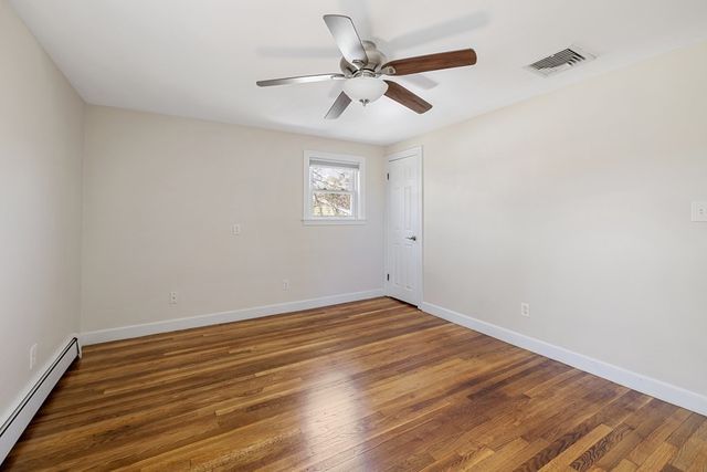 160 Ravenswood Road, Waltham, MA 02453
