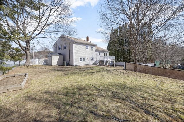 160 Ravenswood Road, Waltham, MA 02453
