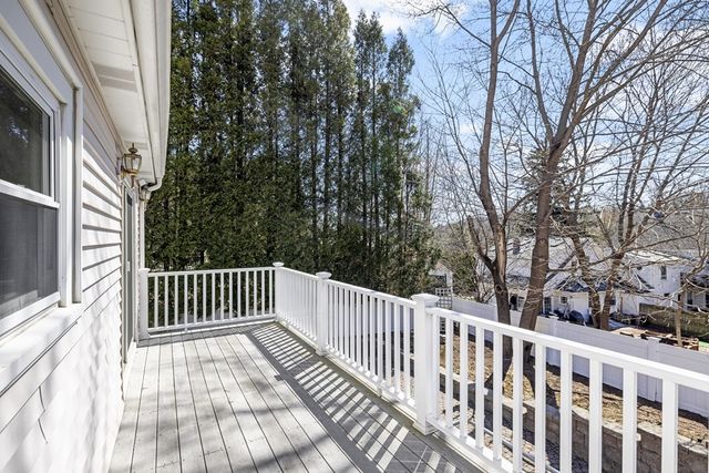 160 Ravenswood Road, Waltham, MA 02453