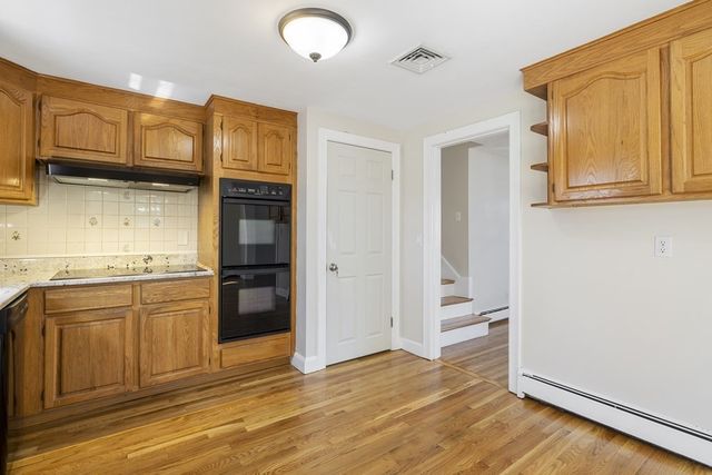 160 Ravenswood Road, Waltham, MA 02453