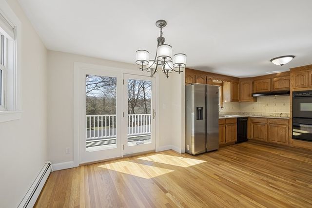 160 Ravenswood Road, Waltham, MA 02453