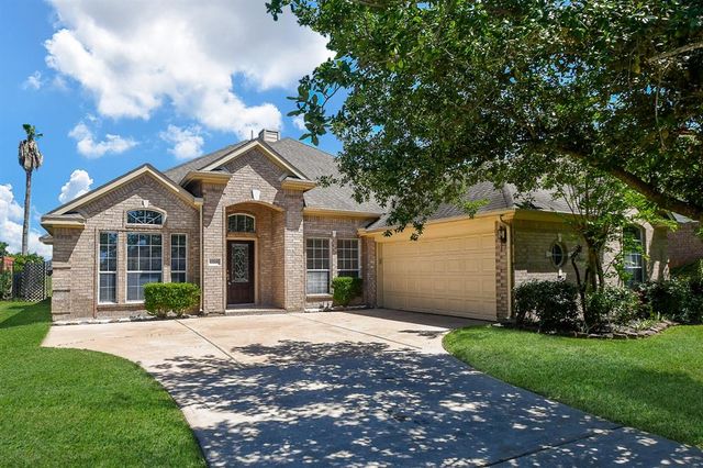 10206 Hahns Peak Drive, Houston, TX 77095