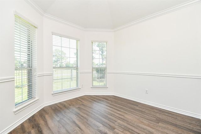 10206 Hahns Peak Drive, Houston, TX 77095