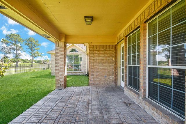 10206 Hahns Peak Drive, Houston, TX 77095