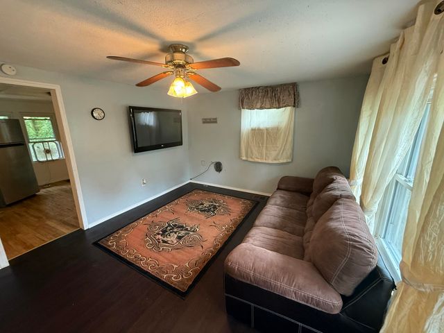 512 N 9th Street, Thayer, MO 65791