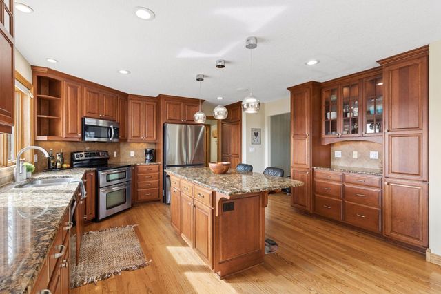 5106 Nicklaus Drive NW, Rochester, MN 55901