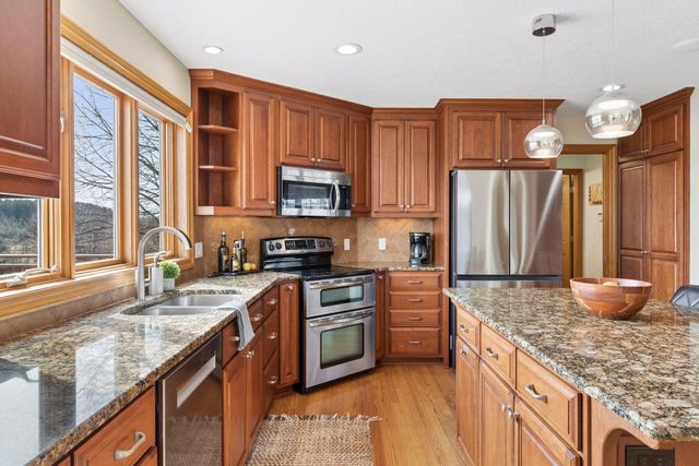 5106 Nicklaus Drive NW, Rochester, MN 55901