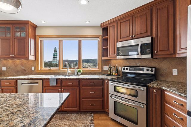 5106 Nicklaus Drive NW, Rochester, MN 55901