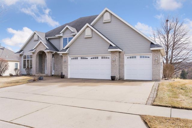 5106 Nicklaus Drive NW, Rochester, MN 55901