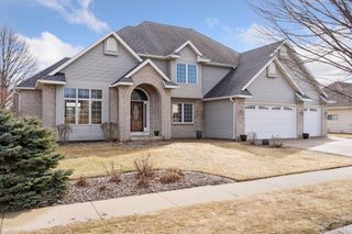 5106 Nicklaus Drive NW, Rochester, MN 55901