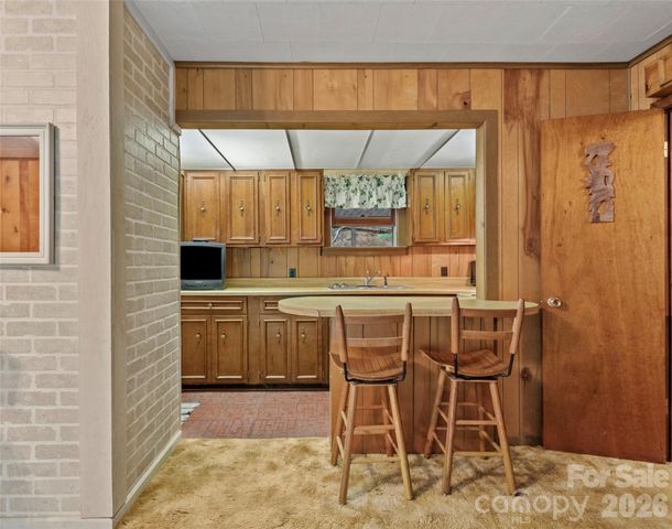 144 Florida Hill Drive, Green Mountain, NC 28740