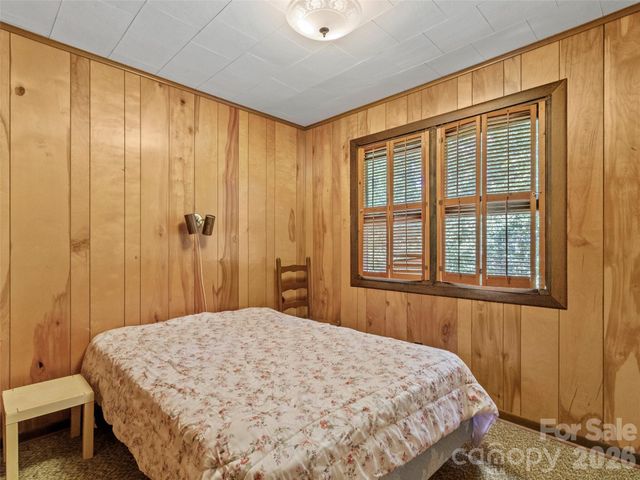 144 Florida Hill Drive, Green Mountain, NC 28740