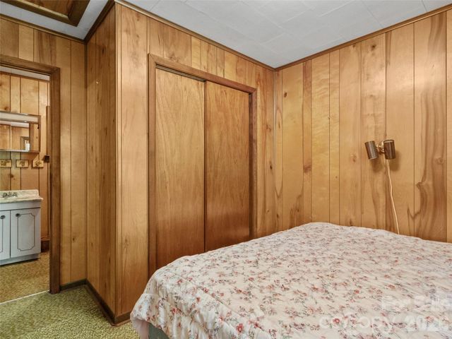 144 Florida Hill Drive, Green Mountain, NC 28740