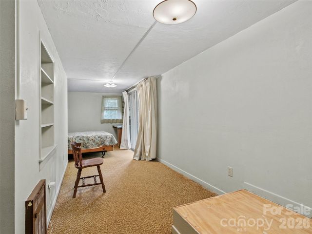 144 Florida Hill Drive, Green Mountain, NC 28740