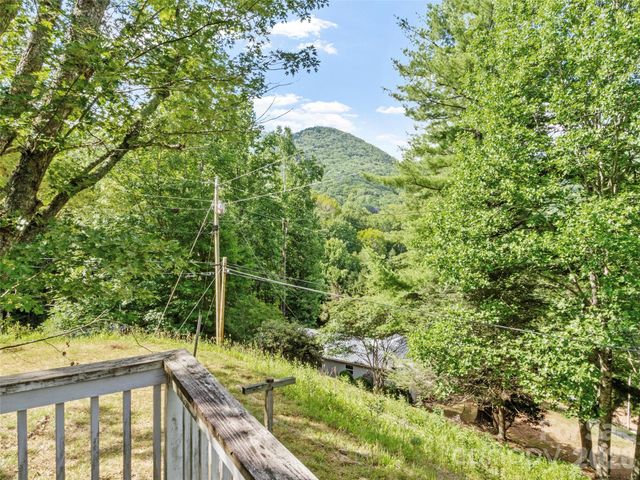 144 Florida Hill Drive, Green Mountain, NC 28740