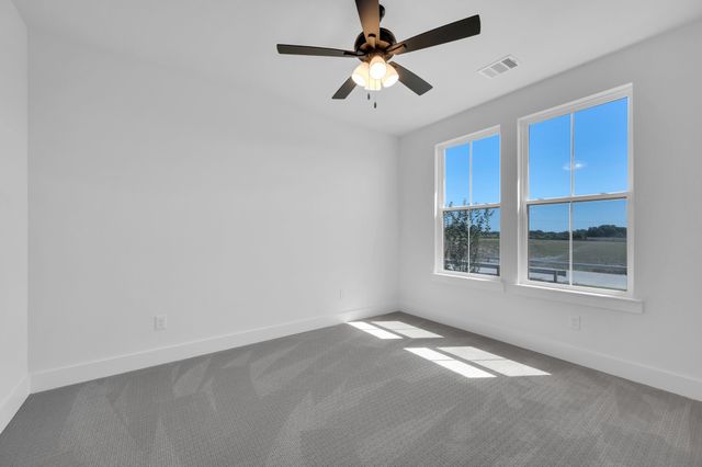 270 Marie Lane, Waxahachie, TX 75167