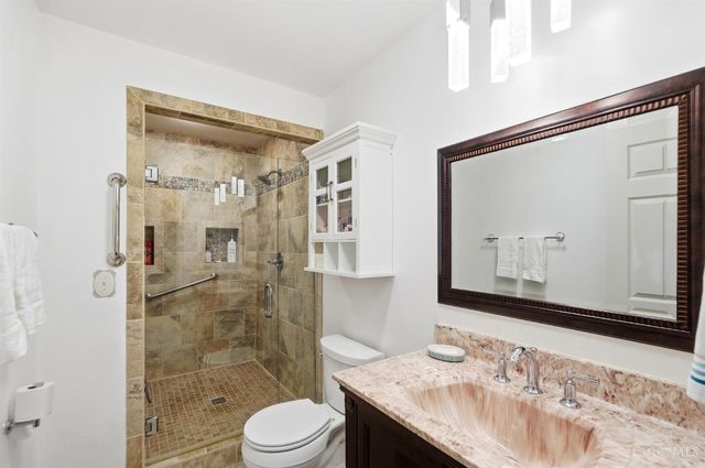 301 Heather View, Batavia Twp, OH 45103