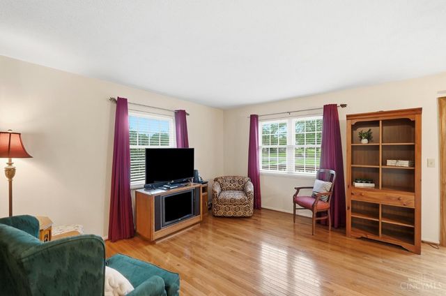 301 Heather View, Batavia Twp, OH 45103