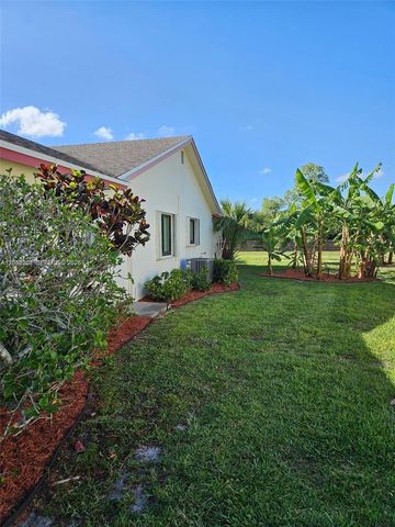 10301 Greenbriar Court, Boca Raton, FL 33498