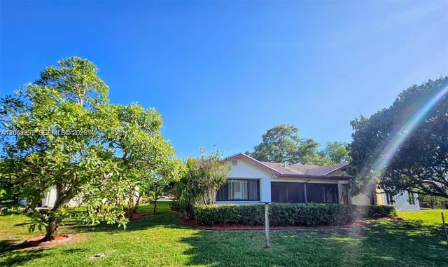 10301 Greenbriar Court, Boca Raton, FL 33498