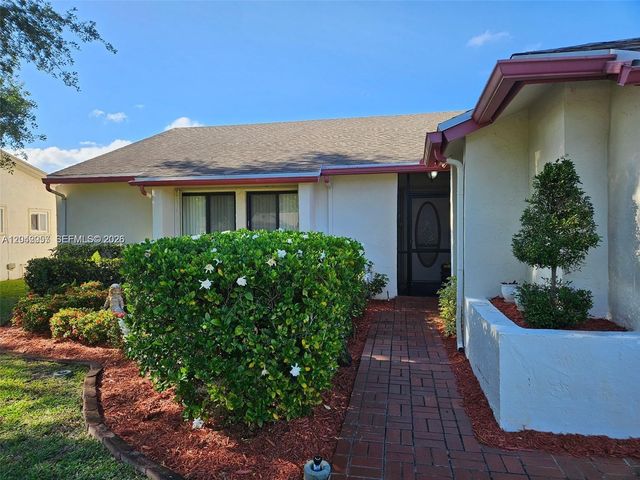 10301 Greenbriar Court, Boca Raton, FL 33498