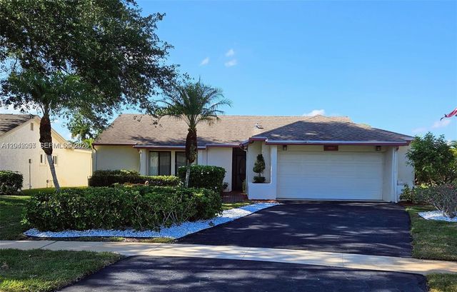 10301 Greenbriar Court, Boca Raton, FL 33498