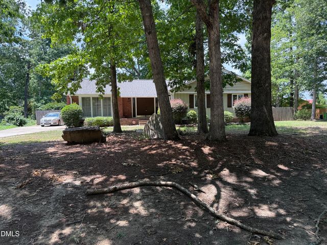 102 Pebblebrook Drive, Knightdale, NC 27545