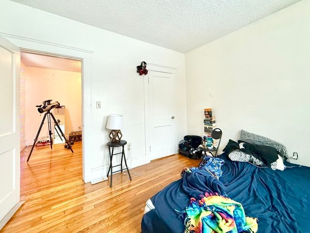 26 Chiswick Rd 6, Boston, MA 02135