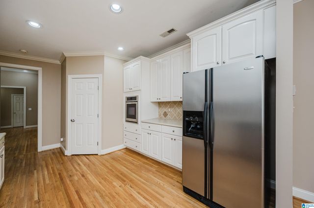 1703 OAK PARK LANE, Hoover, AL 35080