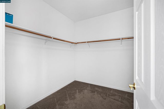 5700 Oakmont Dr, Richmond, CA 94806