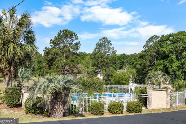 1666 Pondside Drive, Statesboro, GA 30458