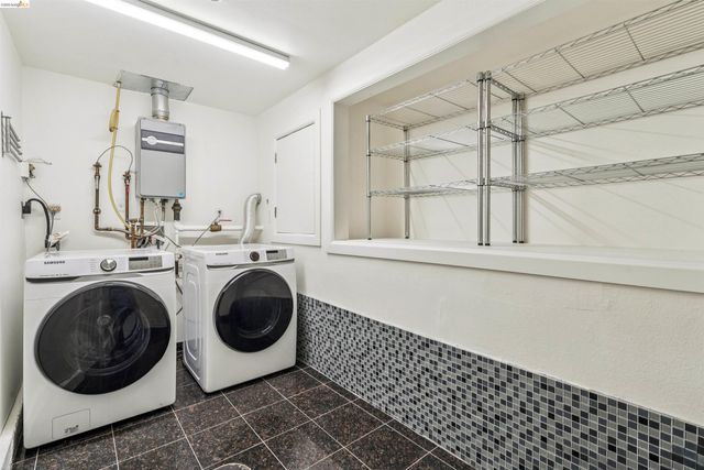 2825 Sheldon Dr, Richmond, CA 94803