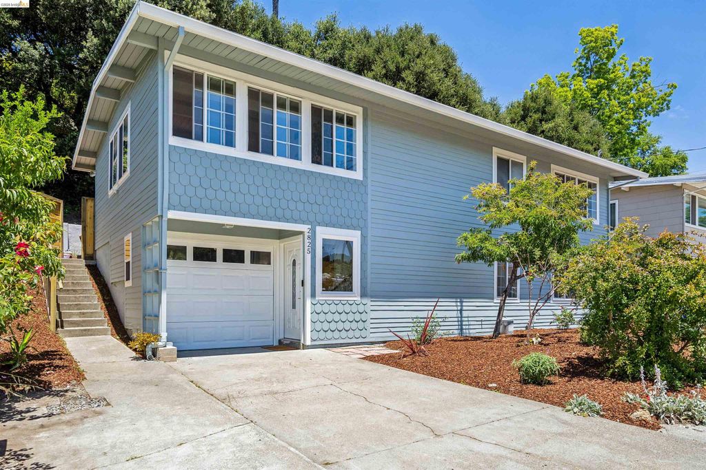 2825 Sheldon Dr, Richmond, CA 94803
