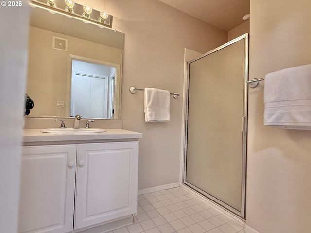 9008 Ne 54TH St H33, Vancouver, WA 98662