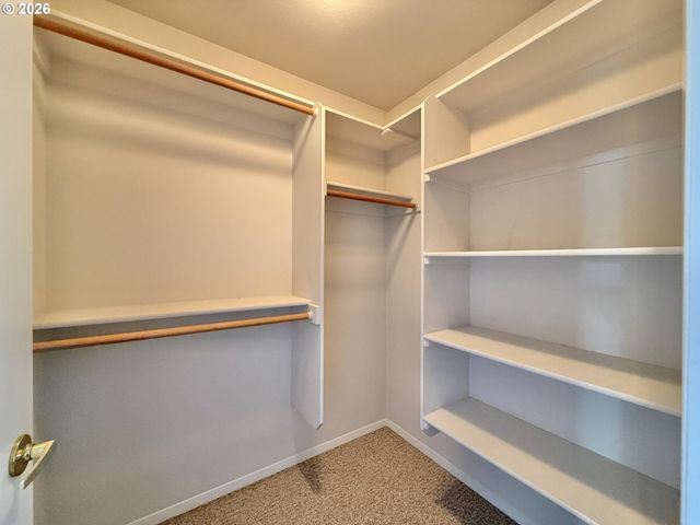 9008 Ne 54TH St H33, Vancouver, WA 98662